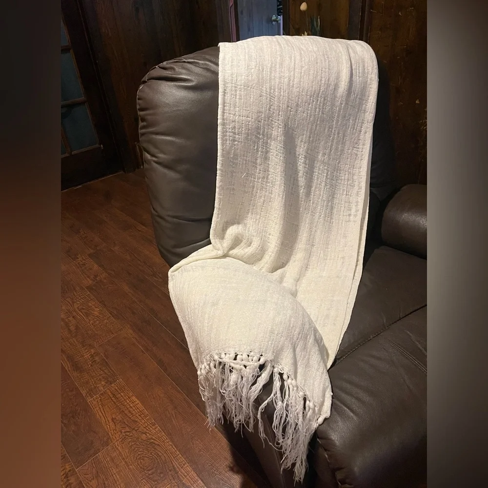 Ivory Chenille Throw Blanket With Fringe Edges Rayon Lightweight & Soft 63